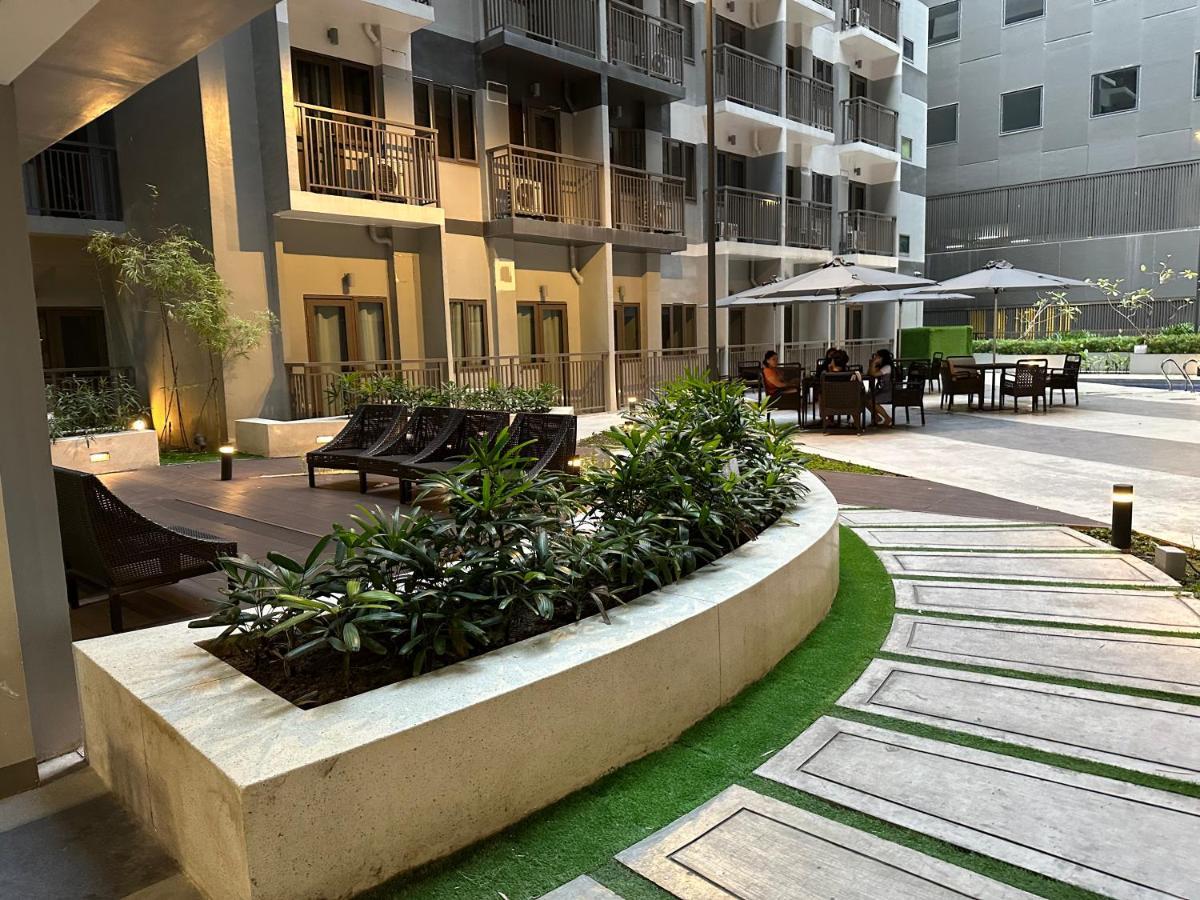 S Residences Tower 3 Moa Luxe Staycation By C Manila Eksteriør bilde